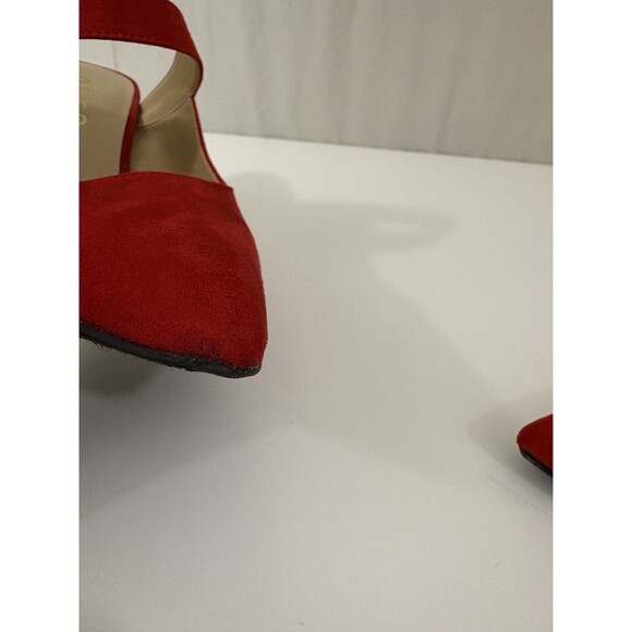 Unisa Pointed-Toe Kitten Heel Mary Jane Style Slingback Pumps Red Suede Size 9.5 - Picture 10 of 10